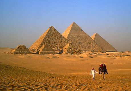 Misterul piramidelor rezolvat de un postas francez